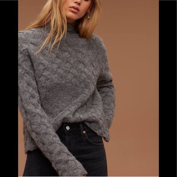 Wilfred Sweaters - Aritzia Wilfred Free Mical Sweater size M